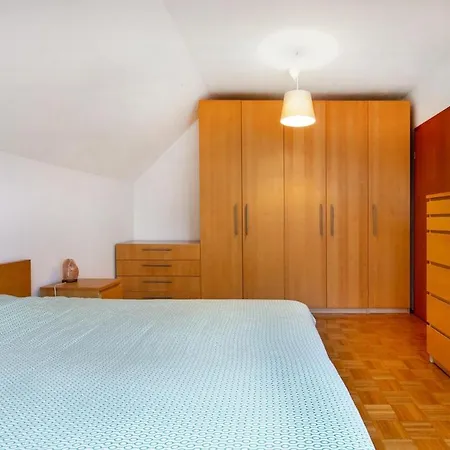 Happy Cow アパート Mavcice