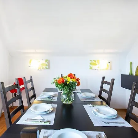 Happy Cow アパート Mavcice